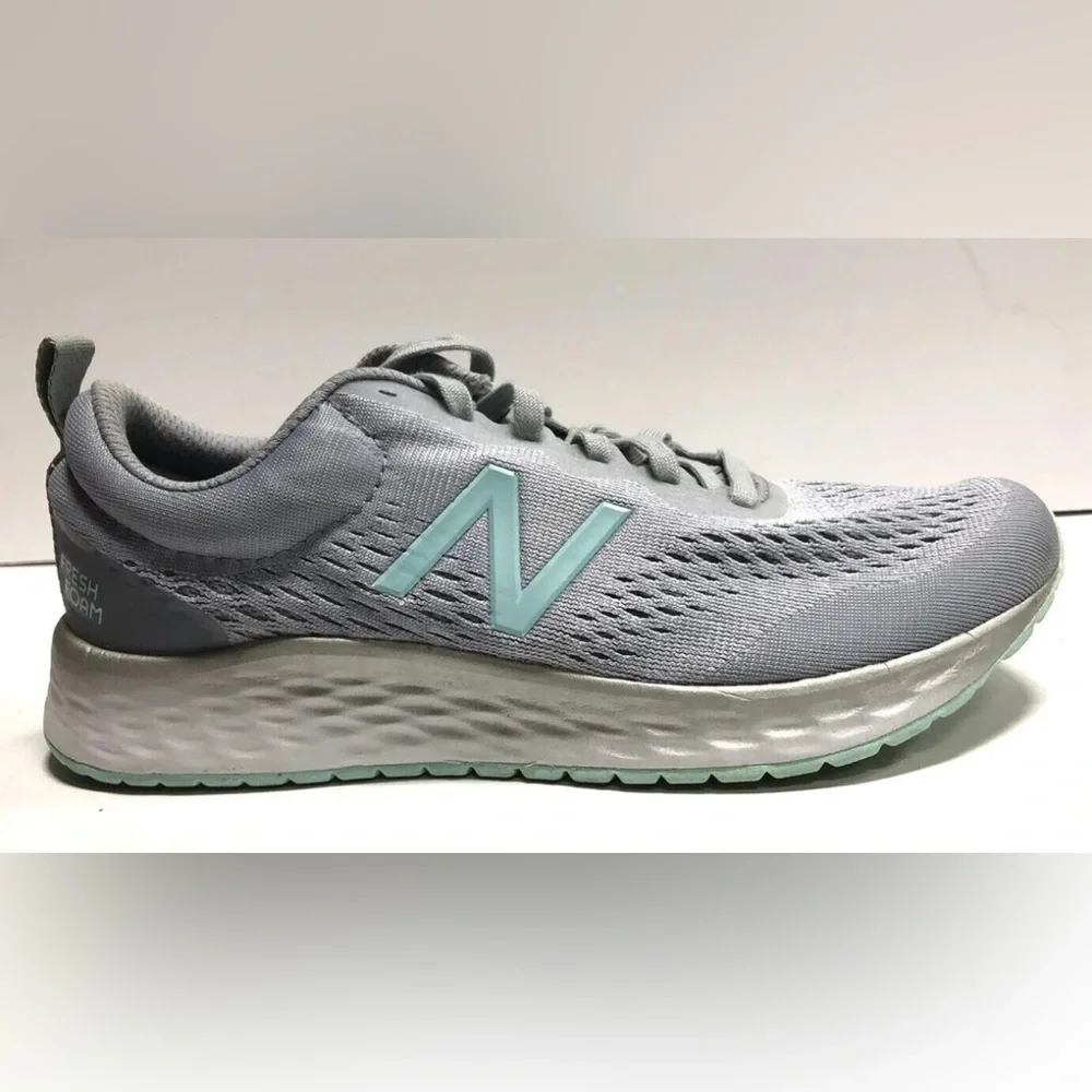 New Balance Women's Fresh Foam Altoh V1 Running Shoe Size 7B